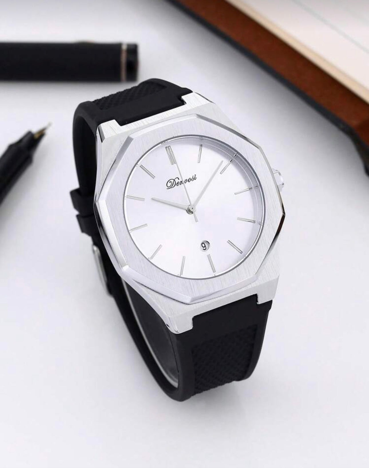 Men’s Silver & Black Modern Quartz Wrist Watch
