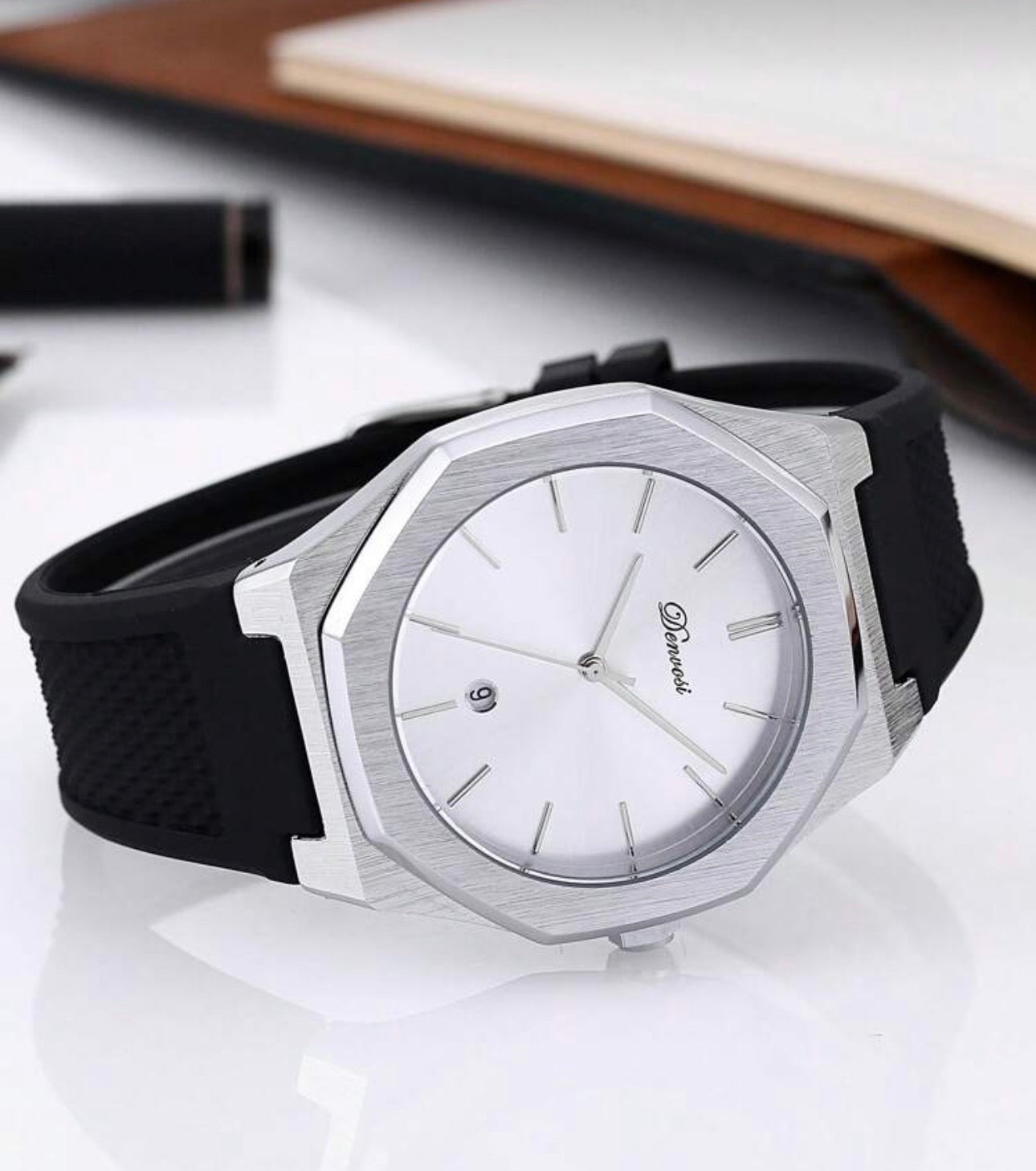 Men’s Silver & Black Modern Quartz Wrist Watch