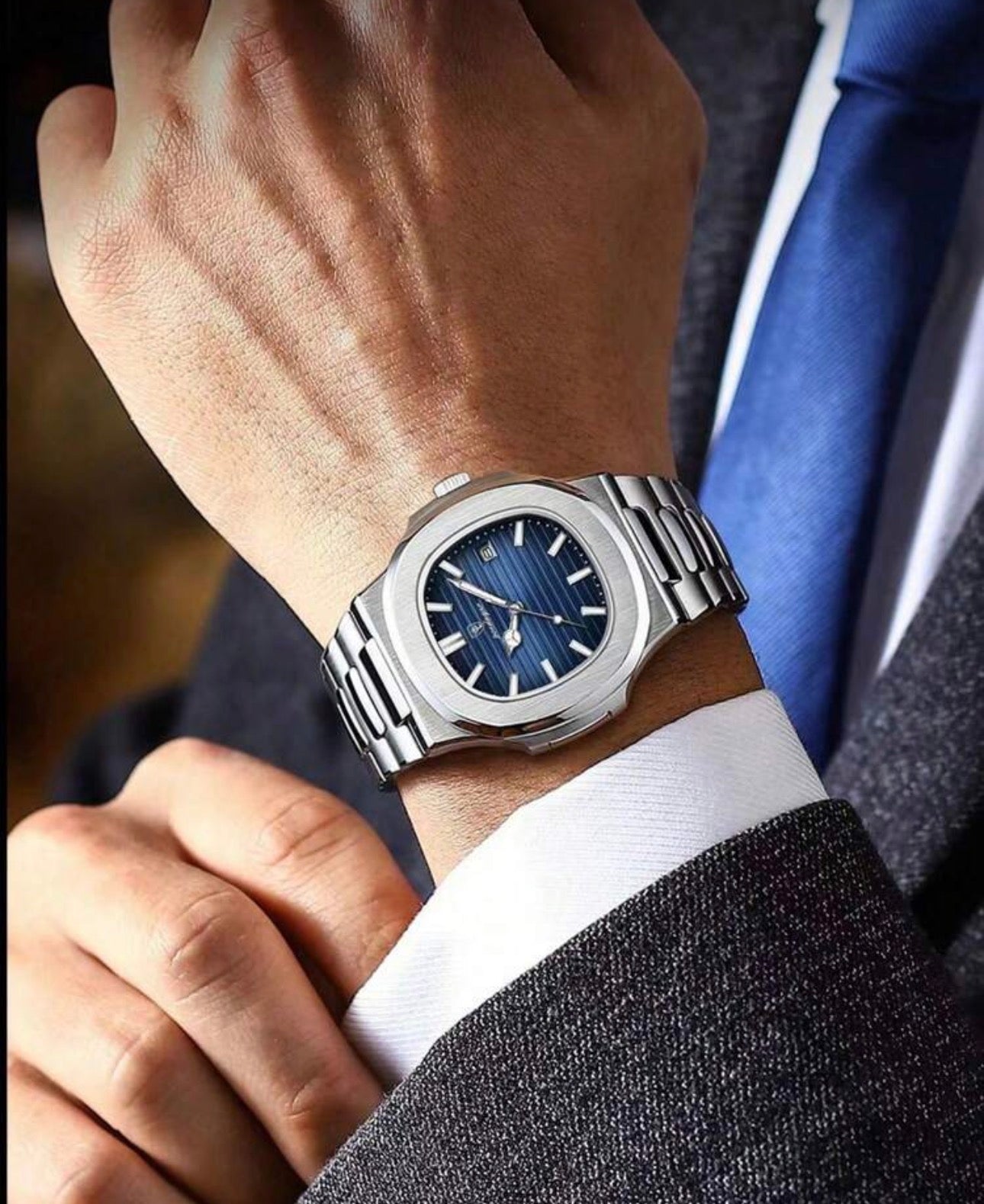 Men’s Blue & Silver Luxury Wrist Watch
