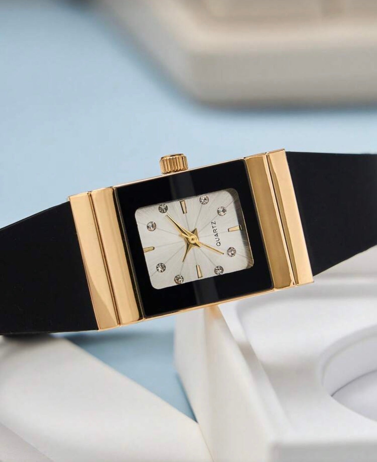 Ladies Black & Gold Luxury Wrist Watch